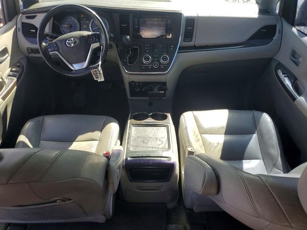 2017 TOYOTA SIENNA — CKPT