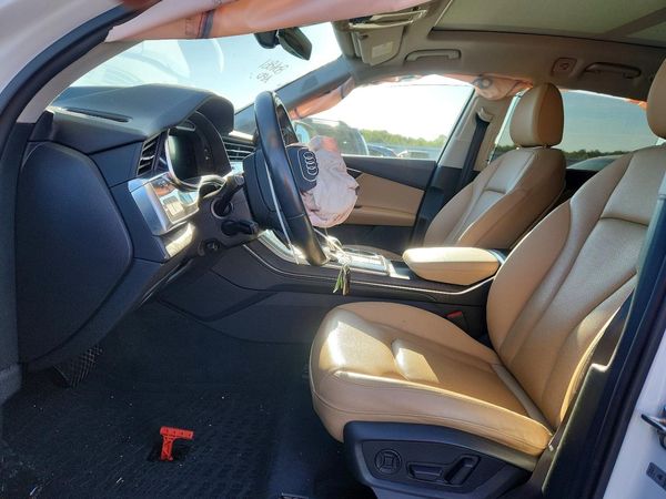 2021 AUDI Q7 quattro Premium Plus
