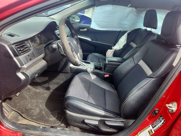 2014 TOYOTA CAMRY — DENT