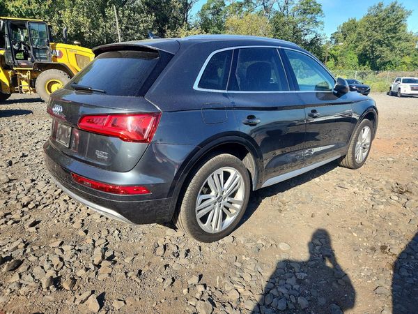 2018 AUDI Q5 quattro Premium Plus