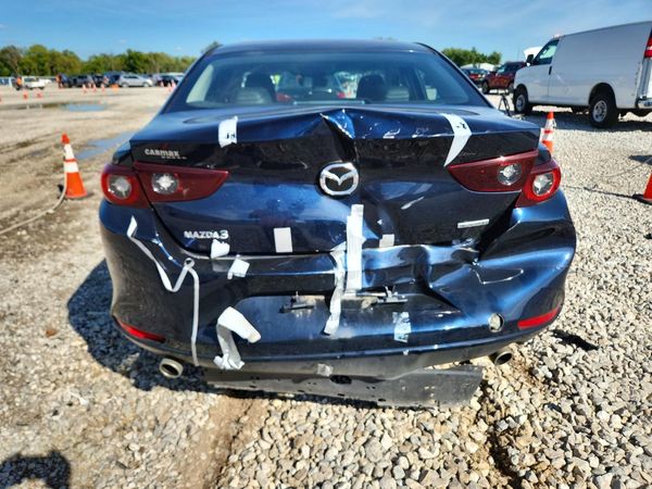 2024 MAZDA 3 Preferred Package