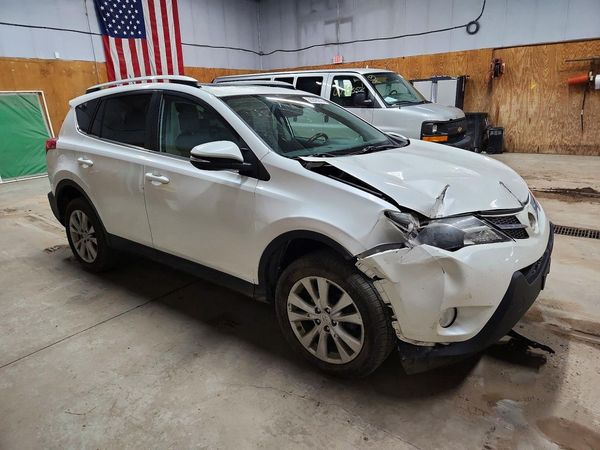2014 TOYOTA RAV4 High — Passenger 3/4