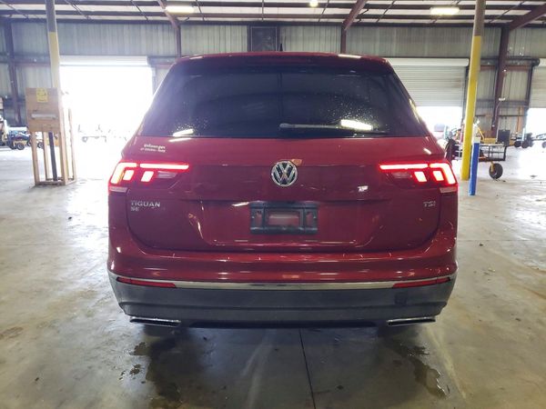 2018 VOLKSWAGEN TIGUAN SE, SEL