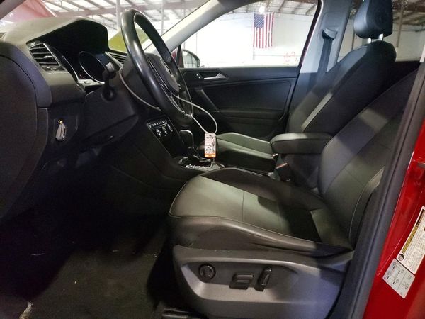2018 VOLKSWAGEN TIGUAN SE, SEL