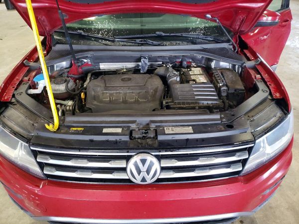 2018 VOLKSWAGEN TIGUAN SE, SEL
