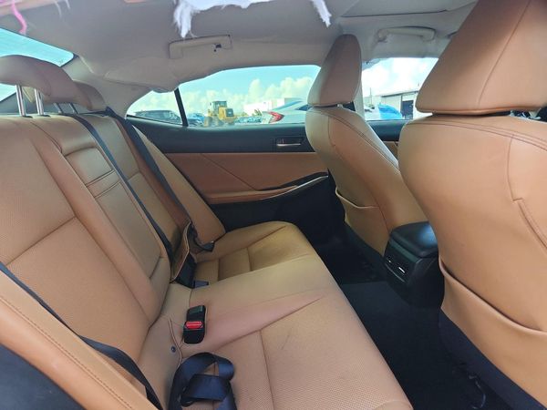 2017 LEXUS IS 200t