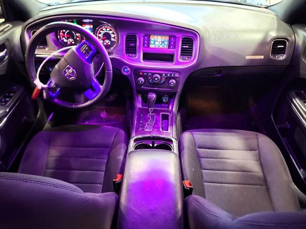 2013 DODGE CHARGER SE