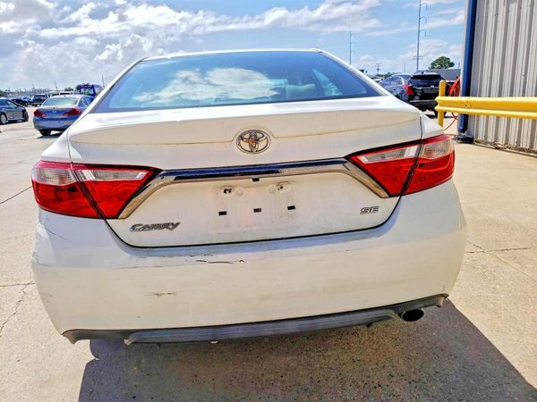 2015 TOYOTA CAMRY — DIRR