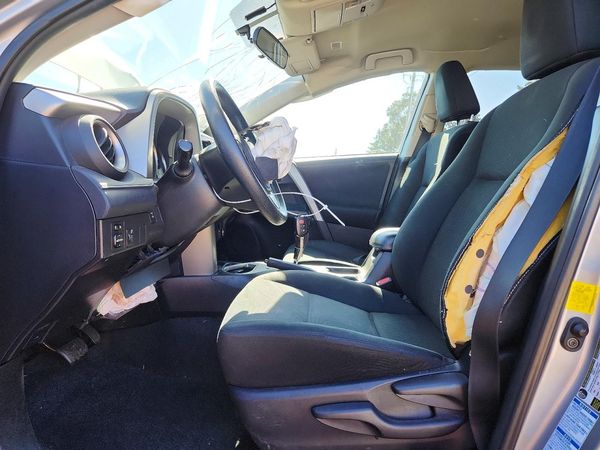 2016 TOYOTA RAV4 — DENT