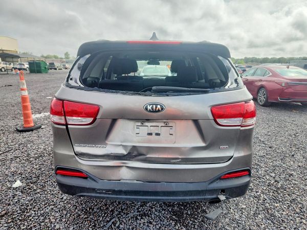 2016 KIA SORENTO L / LX
