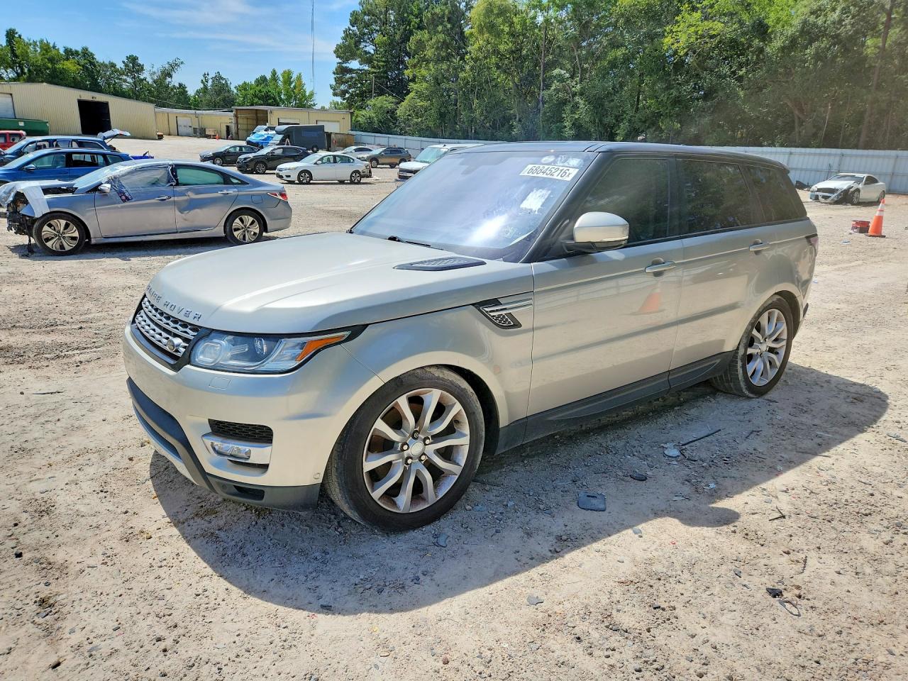 2016 LAND ROVER RANGEROVER HSE — Front 3/4