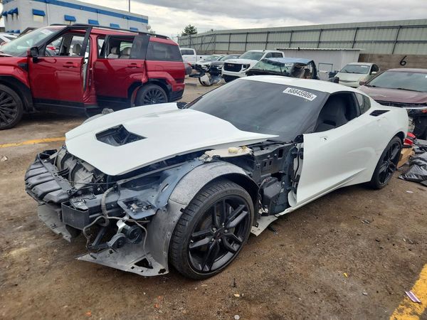 2019 CHEVROLET CORVETTE Stingray Standard 1LT — Front 3/4
