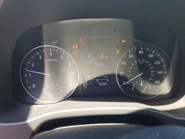 2017 HYUNDAI ELANTRA SE Base