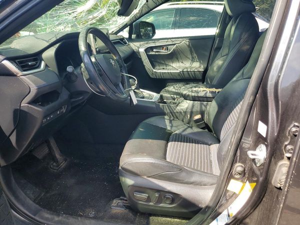 2020 TOYOTA RAV4 — DENT