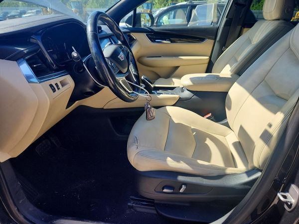 2019 CADILLAC XT5 — DENT