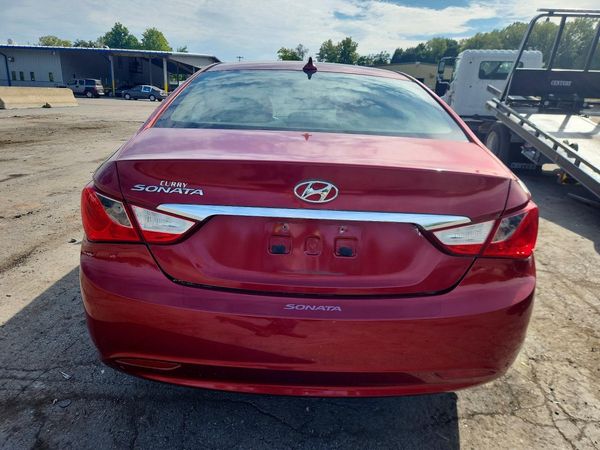 2012 HYUNDAI SONATA Middle-low level