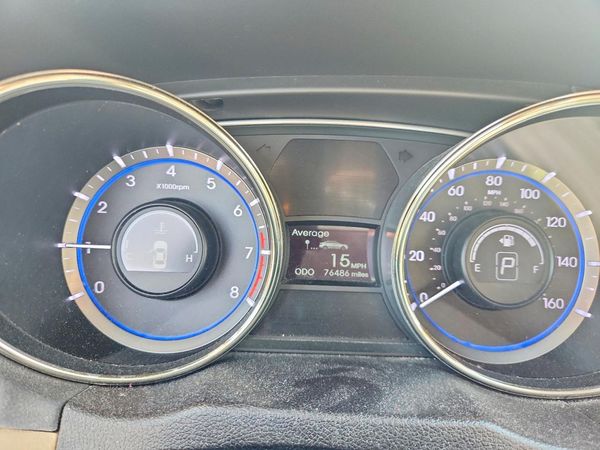 2012 HYUNDAI SONATA Middle-low level