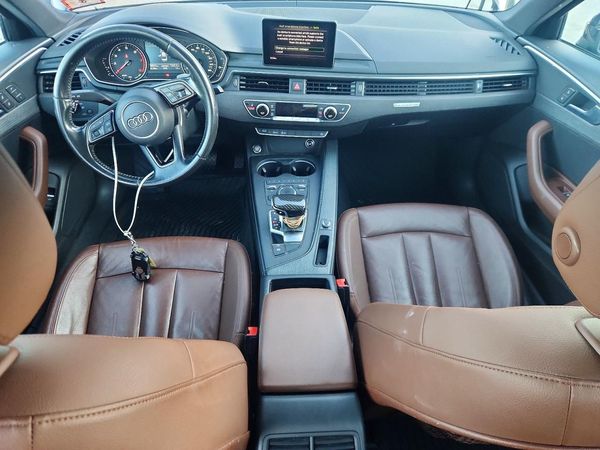 2017 AUDI A4 quattro Premium