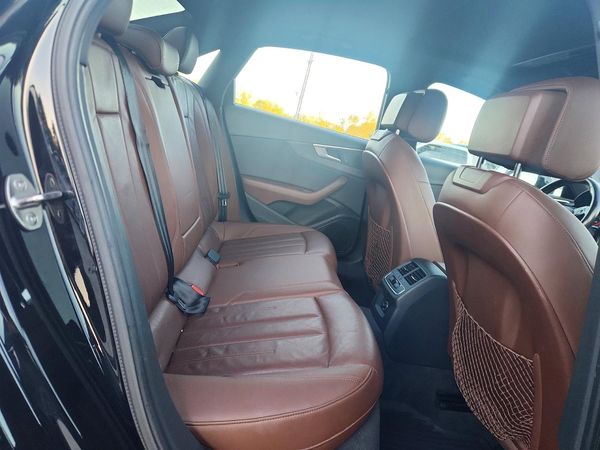 2017 AUDI A4 quattro Premium
