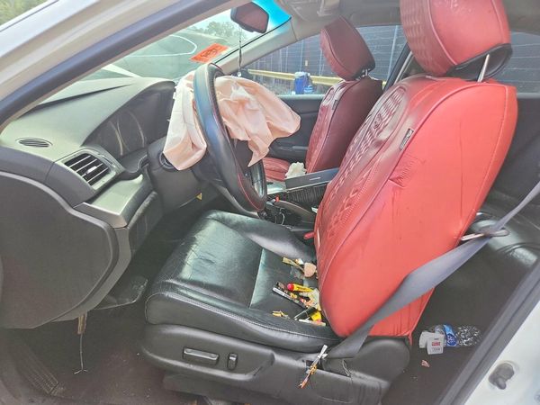 2014 ACURA TSX Tech — DENT