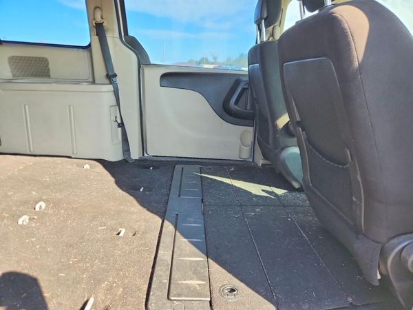 2012 DODGE GRAND CARAVAN SE