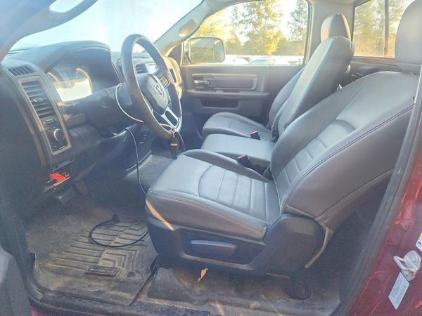2016 RAM 1500 ST — DENT