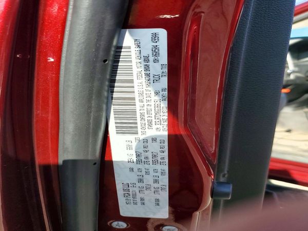 2016 RAM 1500 ST — VINS