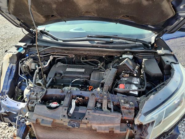 2015 HONDA CRV LX — Engine bay