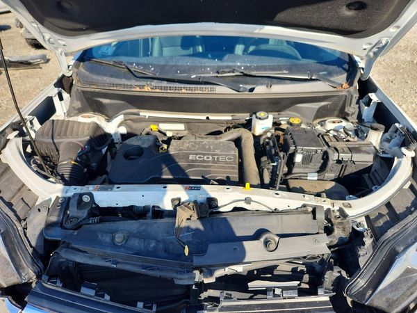 2021 CHEVROLET EQUINOX Premier (1LZ) — Engine bay