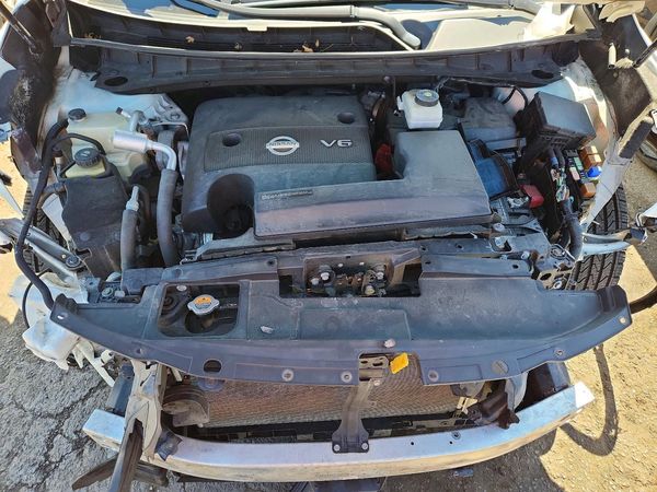 2020 NISSAN MURANO SV — Engine bay