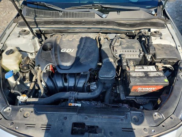 2013 KIA OPTIMA — Engine bay