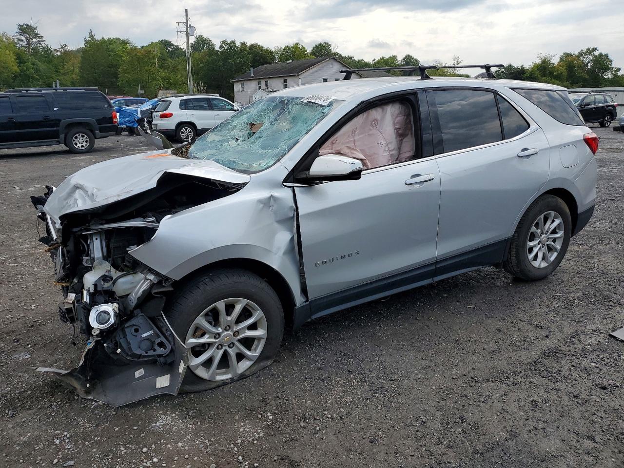 2019 CHEVROLET EQUINOX LT (1LT) — Front 3/4