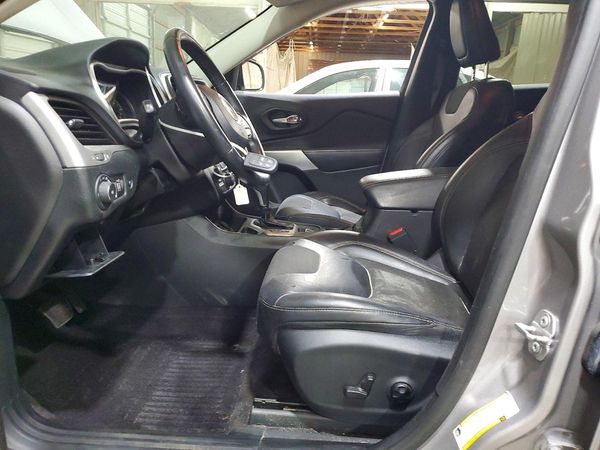 2018 JEEP CHEROKEE — DENT