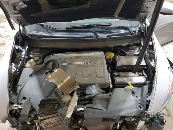 2018 JEEP CHEROKEE — Engine bay