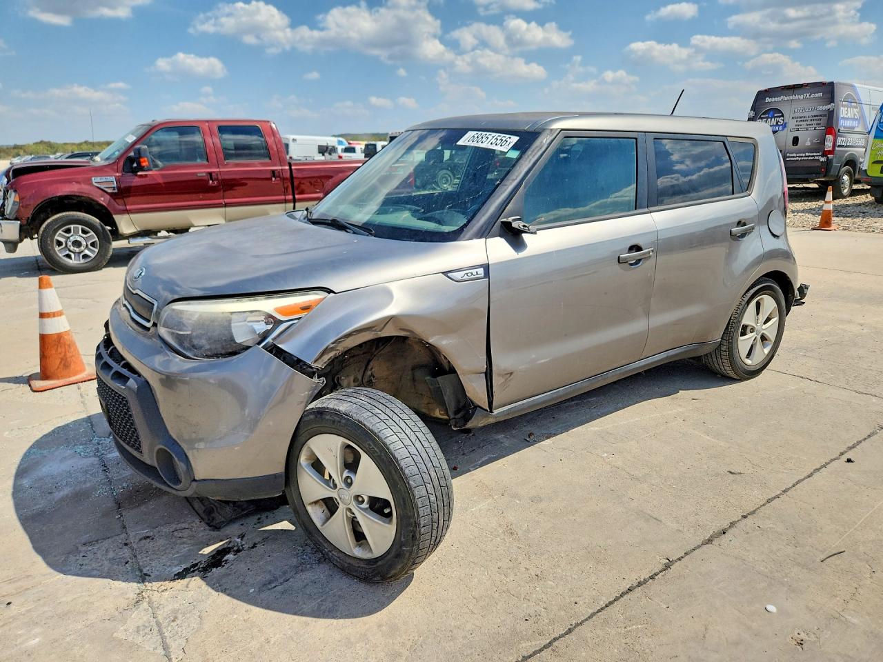 2016 KIA SOUL Plus — Front 3/4