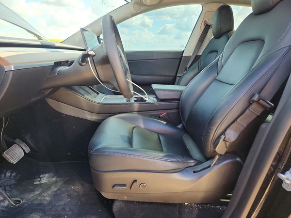 2021 TESLA MODEL Y — DENT