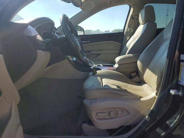 2013 CADILLAC SRX — DENT