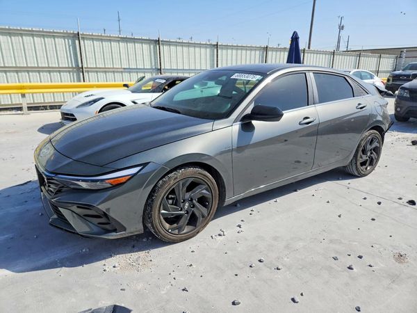 2026 HYUNDAI ELANTRA — Front 3/4