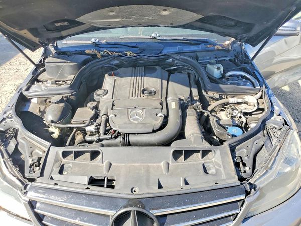2012 MERCEDES-BENZ C C250 — Engine bay
