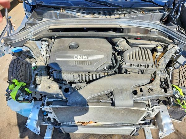 2021 BMW X1 xDrive28i — Engine bay