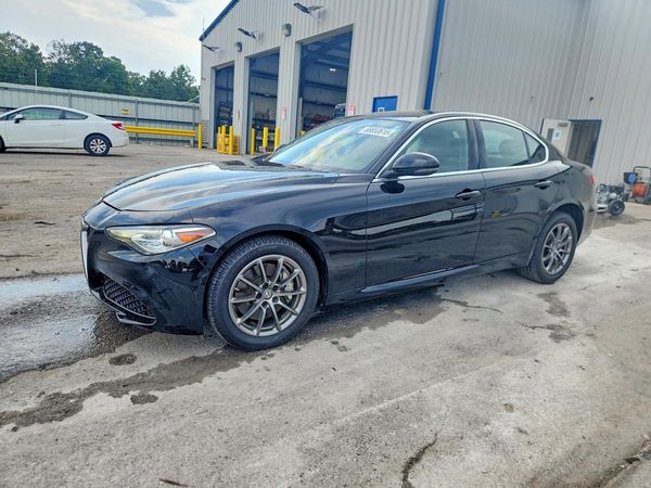 2020 ALFA ROMEO GIULIA AWD — Front 3/4