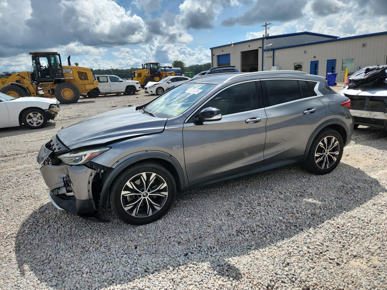 INFINITI QX30