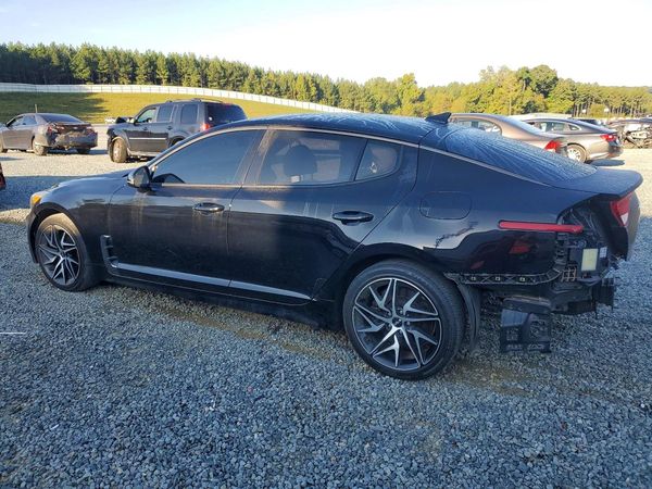 2022 KIA STINGER GT-Line