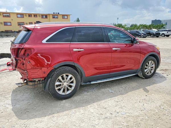2016 KIA SORENTO L / LX