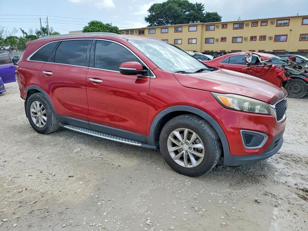 2016 KIA SORENTO L / LX