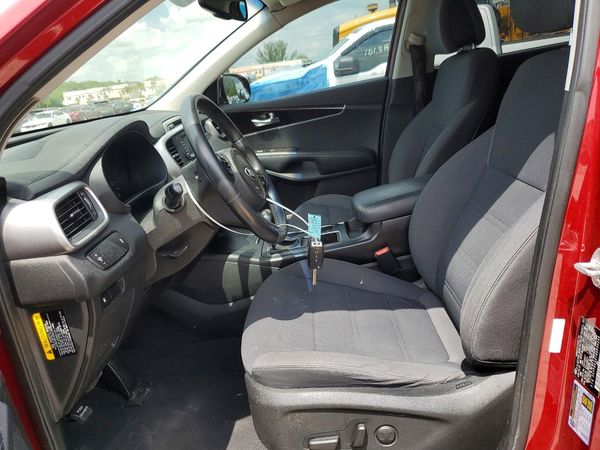 2016 KIA SORENTO L / LX