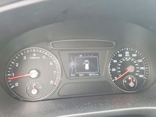 2016 KIA SORENTO L / LX