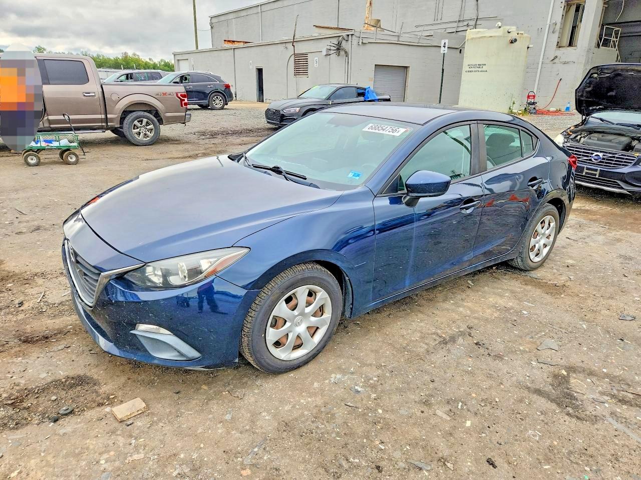 2016 MAZDA 3 SV/Base — Front 3/4
