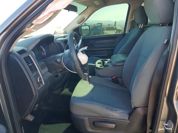 2013 RAM 1500 ST — DENT