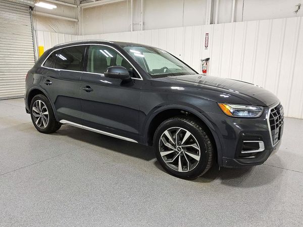 2021 AUDI Q5 quattro Premium Plus — Passenger 3/4